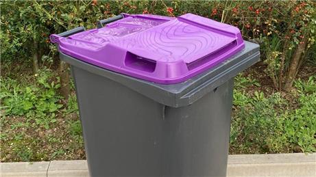  - New wheelie bin for recycling cans, glass and plastic